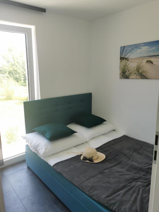 Domki Black Pearl Mielno Basen Sauna Jacuzzi Eksteriør billede